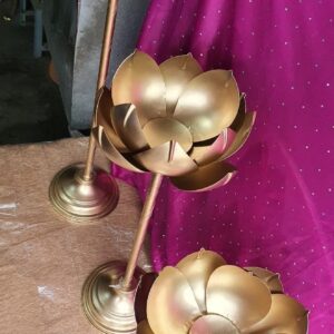 Lotus candle holder
